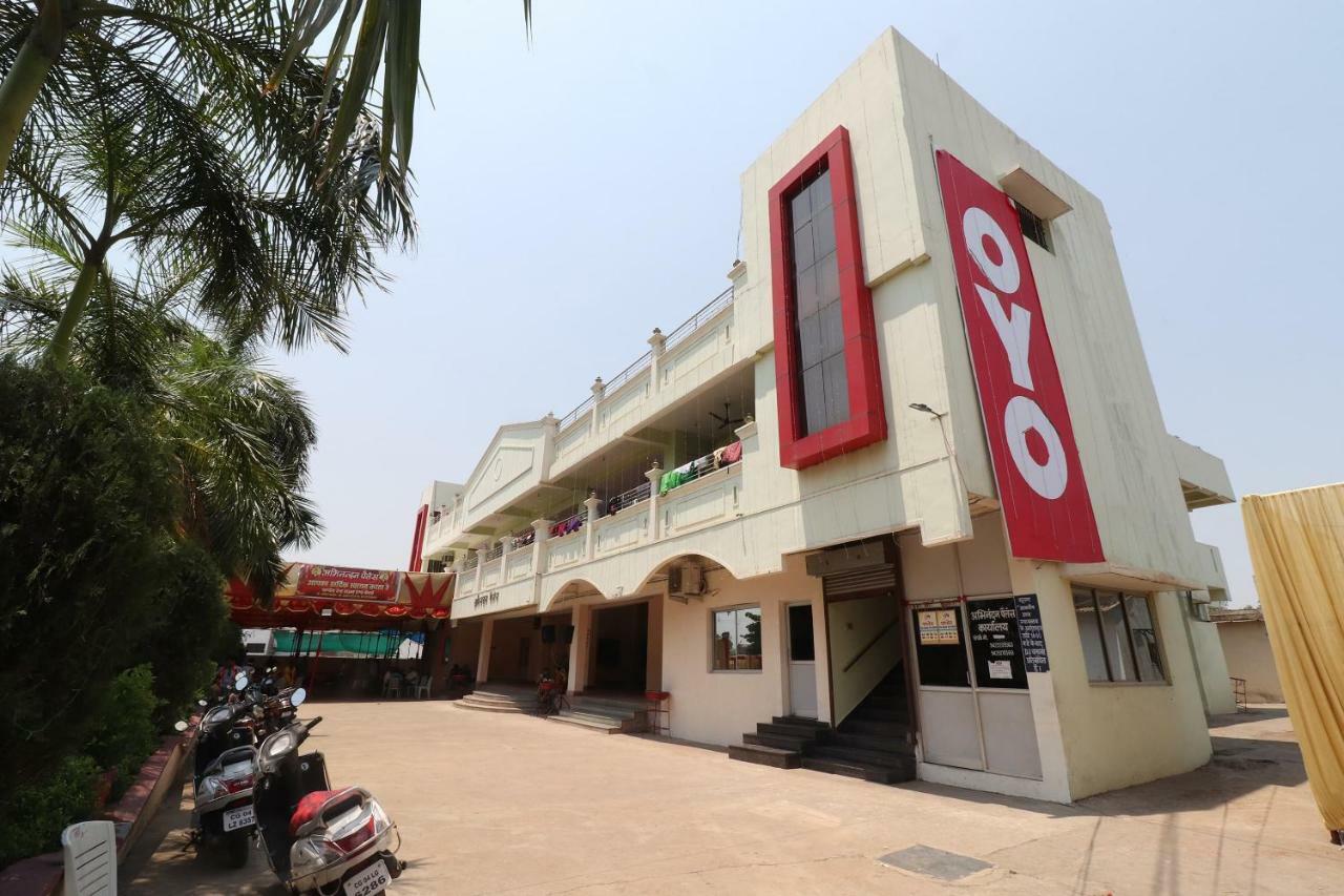 Oyo 31112 Hotel Abhinandan Palace Rāipur Exteriör bild